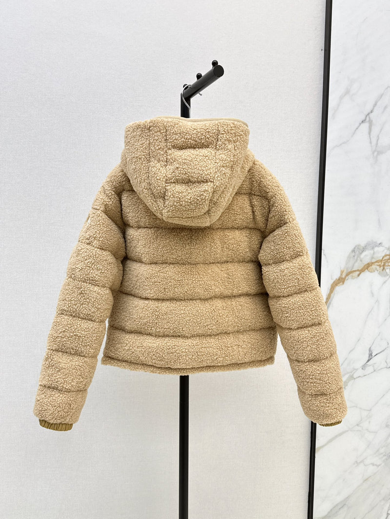 The latest classic imitation lamb feather down coat for autumn and winter 02138