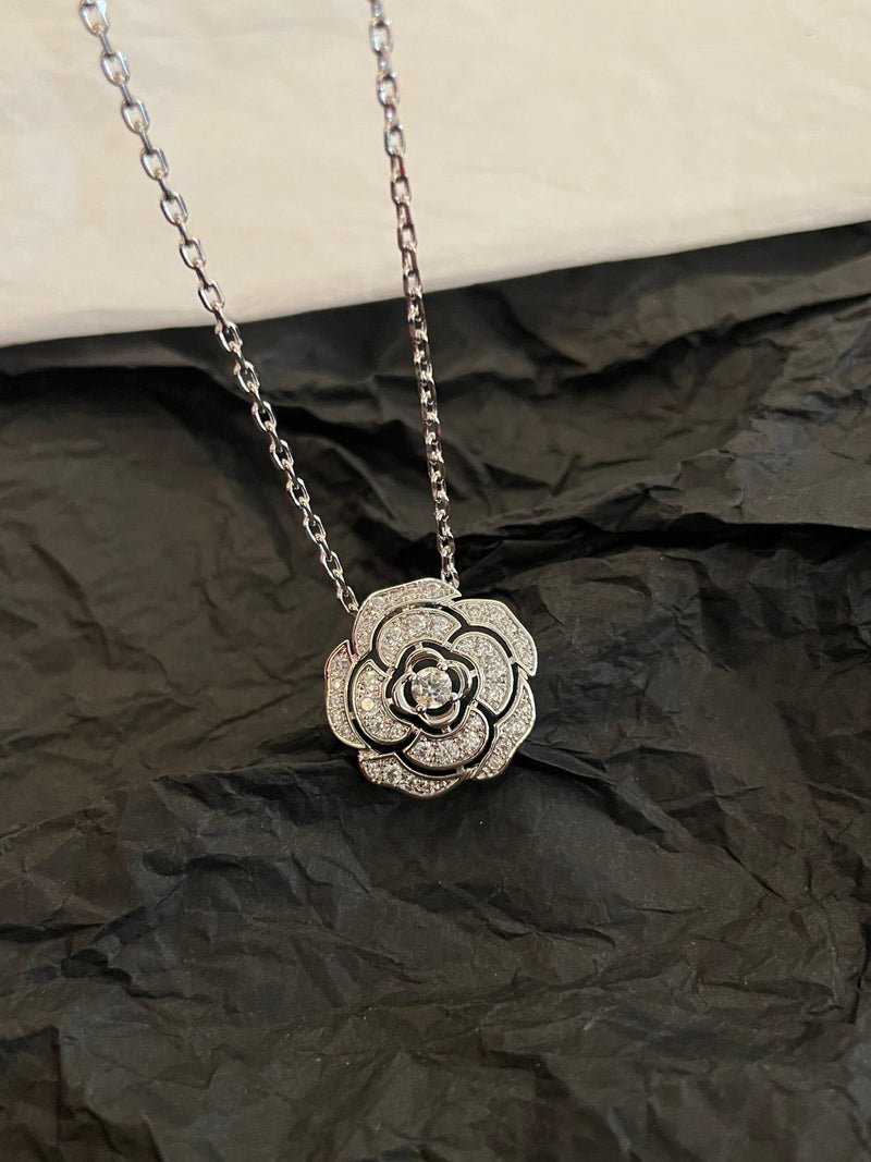 Camellia necklace  02412