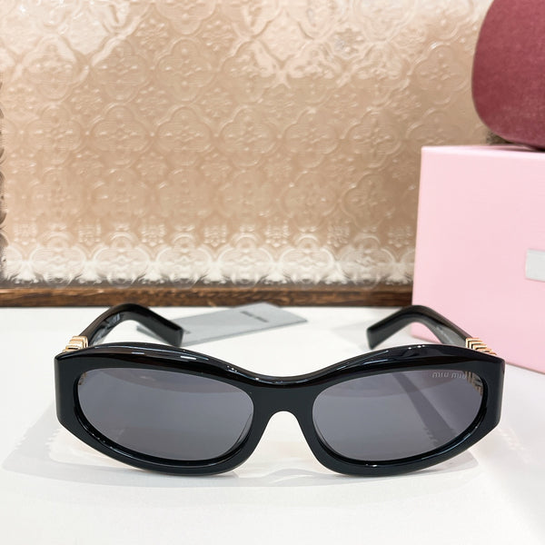 stylish glasses 02838