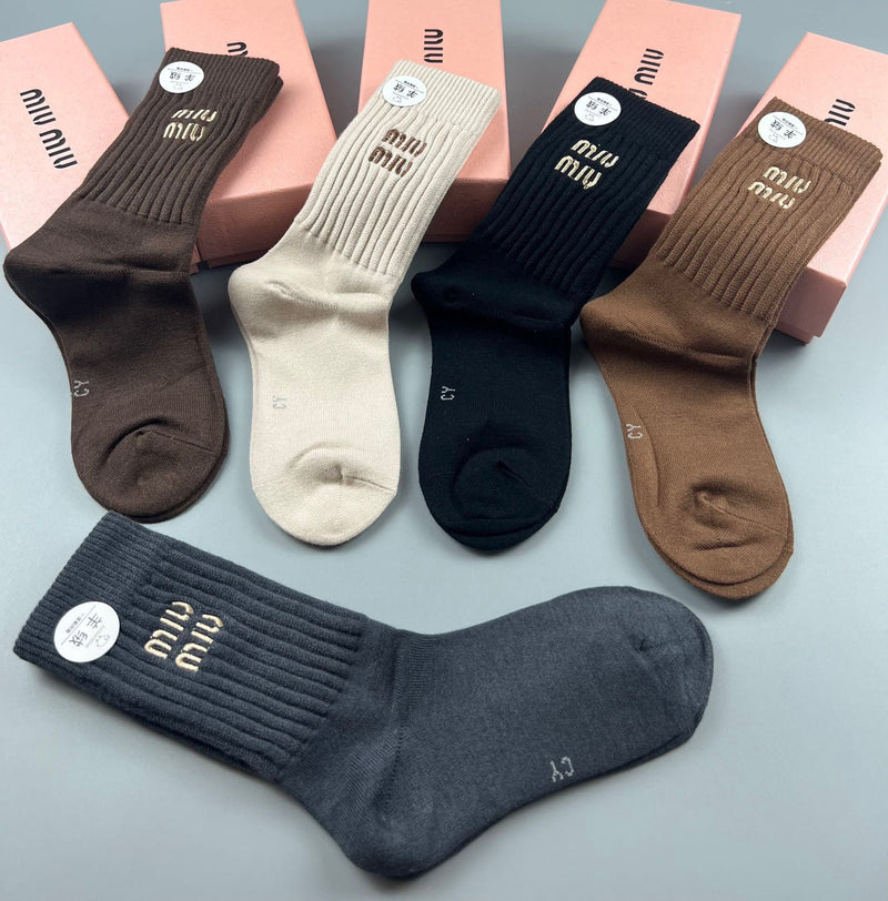 New🔥 cashmere mid-length pile socks 02564