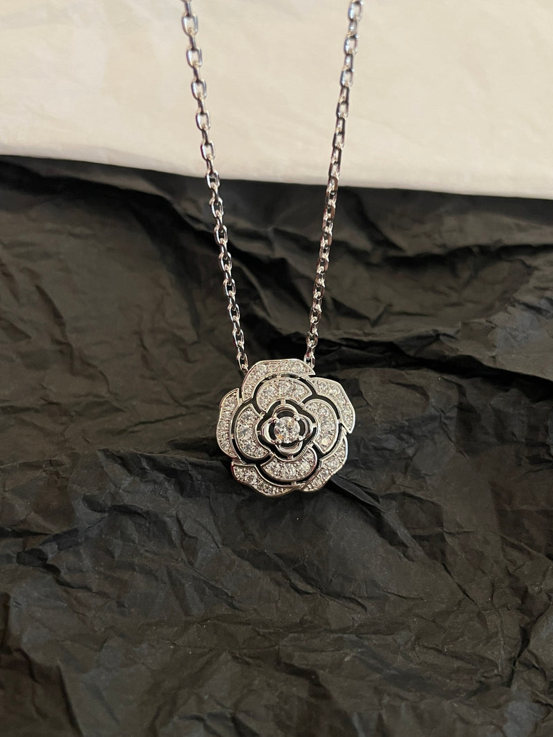 Camellia necklace  02412