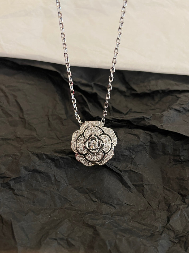 Camellia necklace  02412