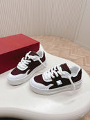 New pair of casual thick sole sneakers 02806