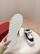 New pair of casual thick sole sneakers 02806