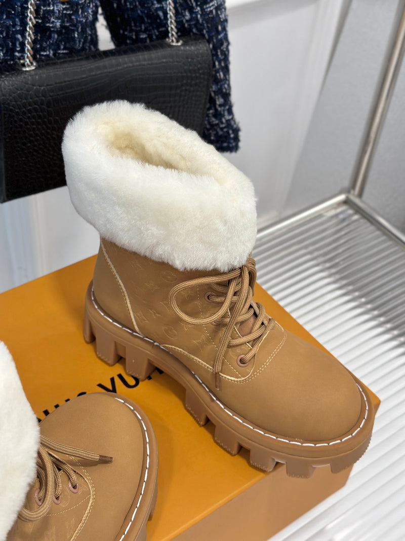 Classic autumn and winter platform snow boots simple ️ 02397