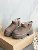 Warm and stylish platform snow boots 02680